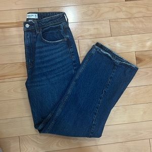 Abercrombie Curve love high rise 90s relaxed jean